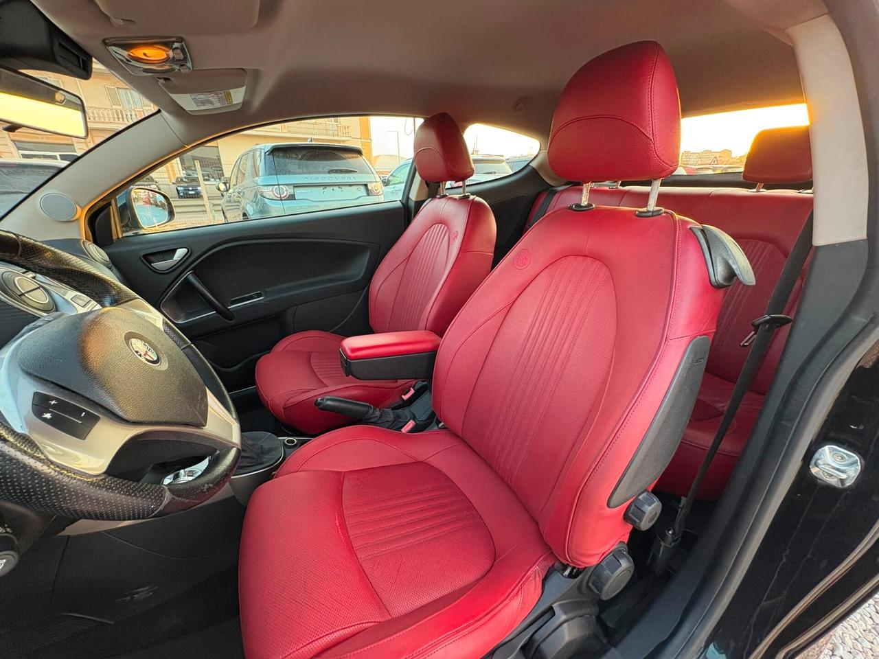 Alfa Romeo MiTo 1.4 T 155 CV Distinctive Premium Pack