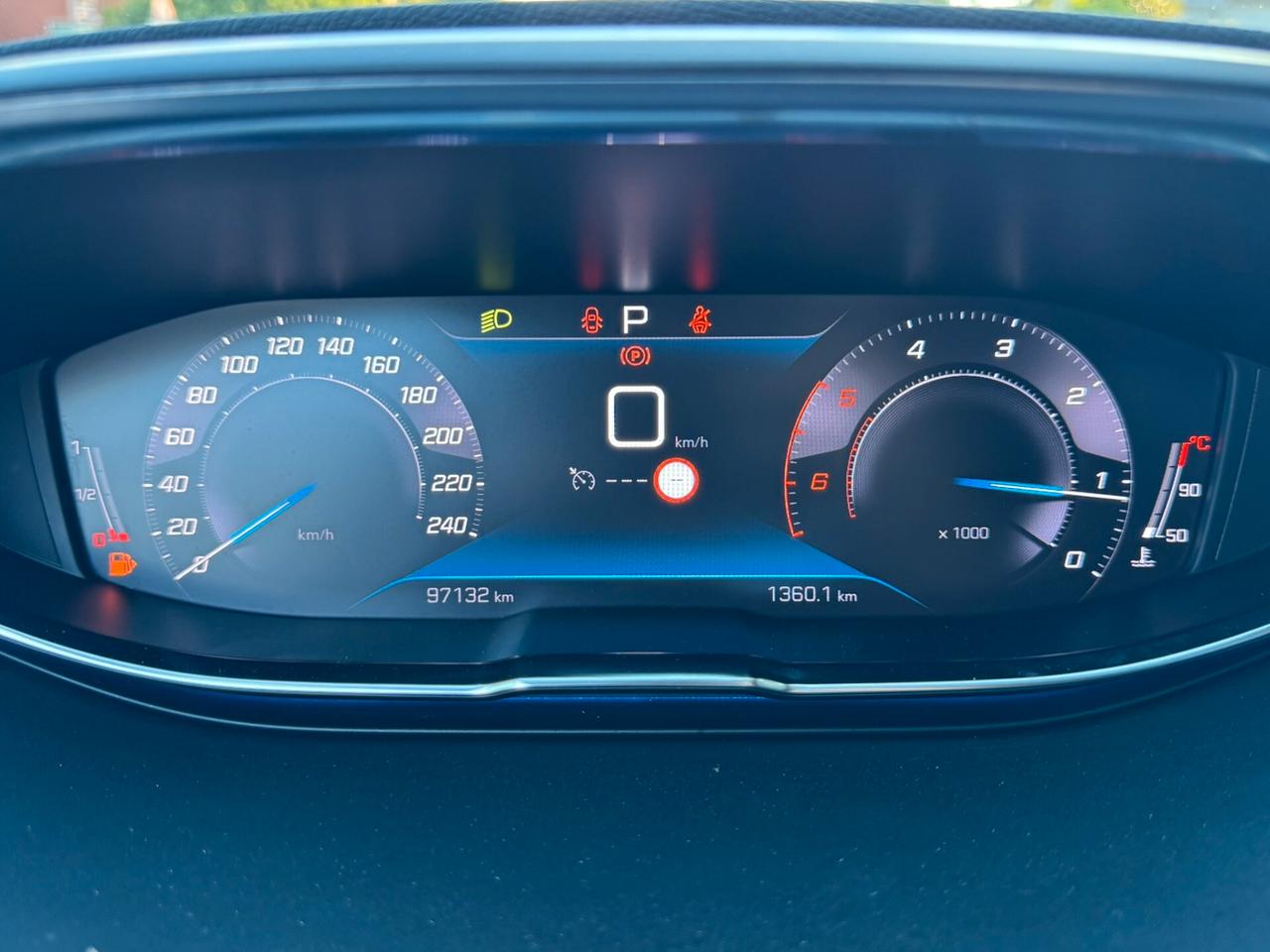 Peugeot 3008 BlueHDi 130 S&S EAT8 Active Business