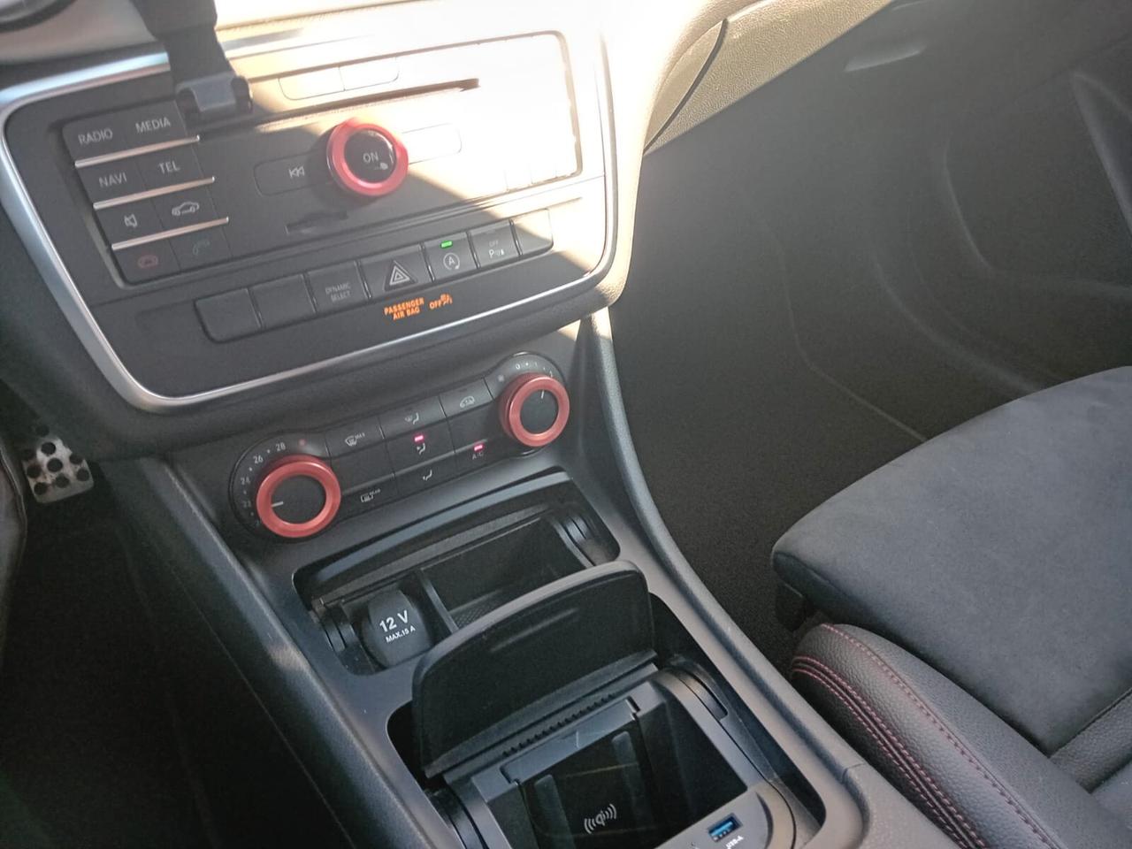 Mercedes-Benz CLA 220 Shooting Brake d Premium Dark Night auto E6