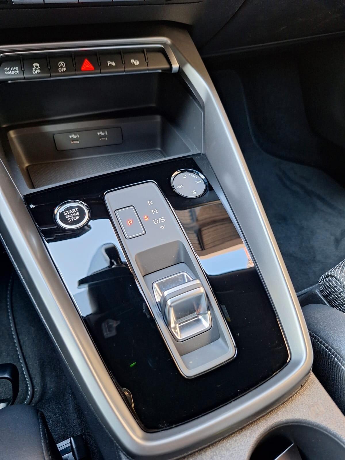 Audi A3 Sedan 35 TDI S tronic line edition