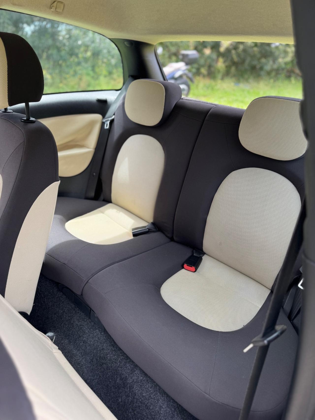 Lancia Ypsilon 1.2 Oro 100