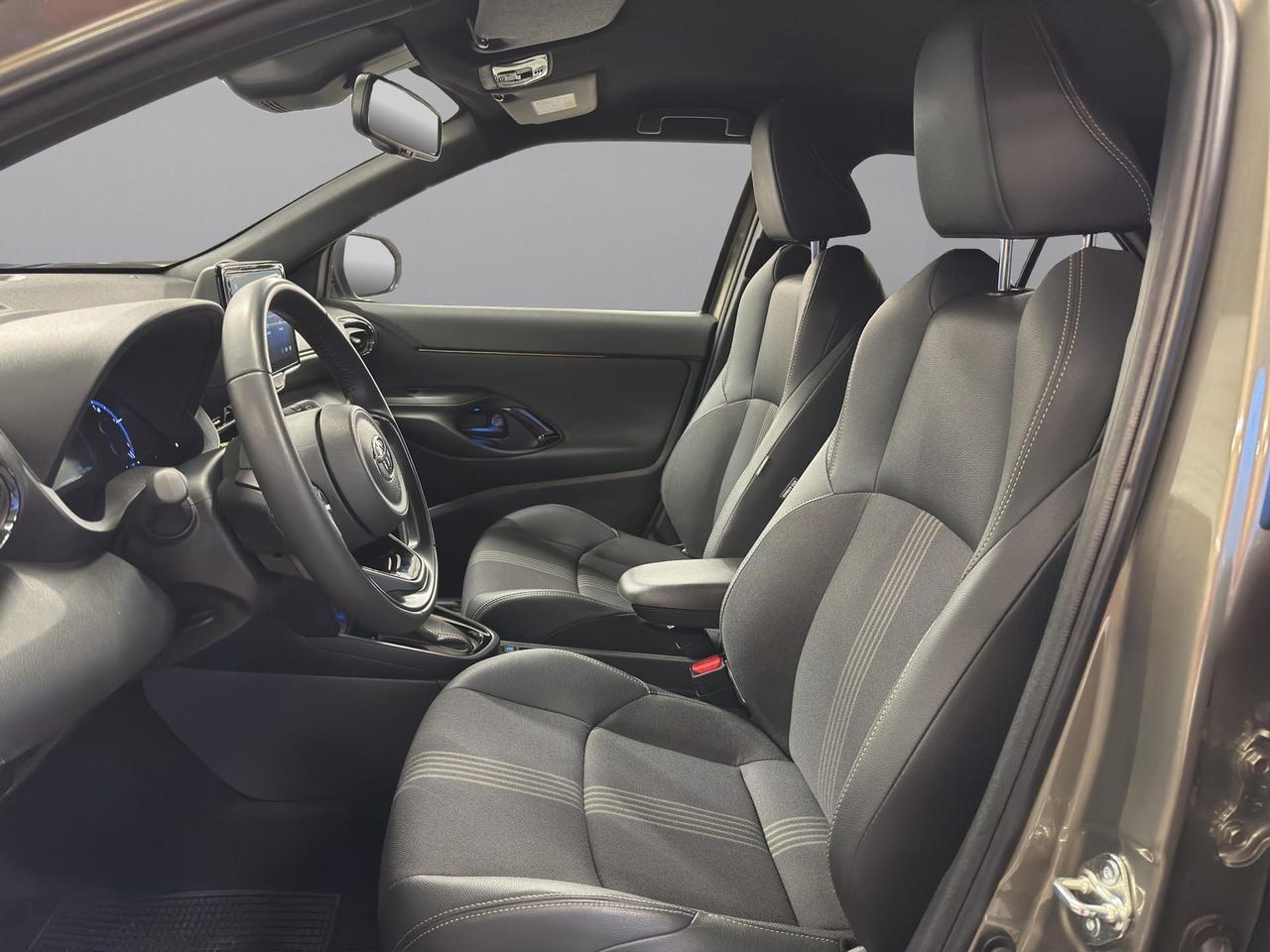 Toyota Yaris Cross 1.5h Adventure fwd 116cv e-cvt