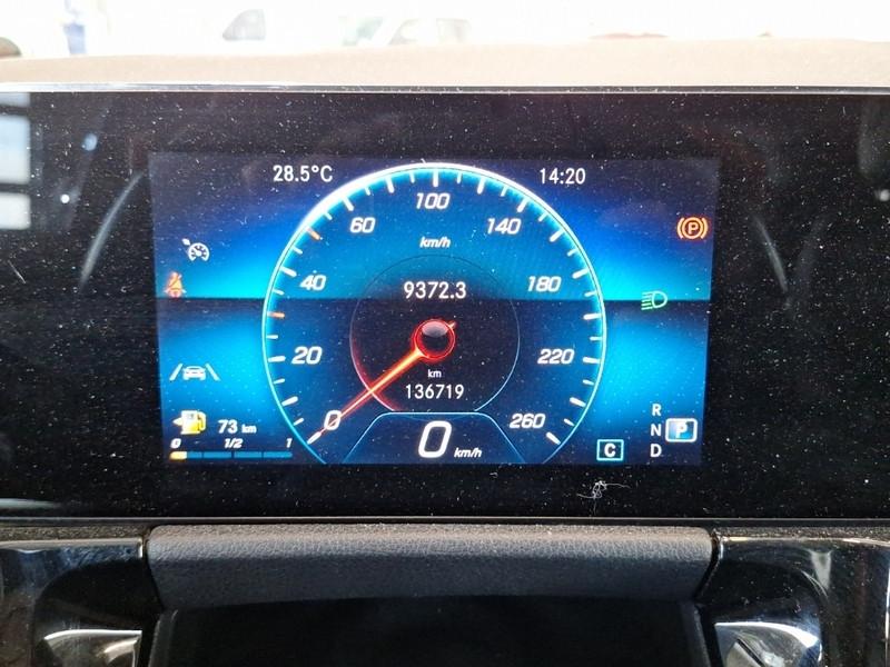 MERCEDES-BENZ GLA 200 d Automatic Business Extra
