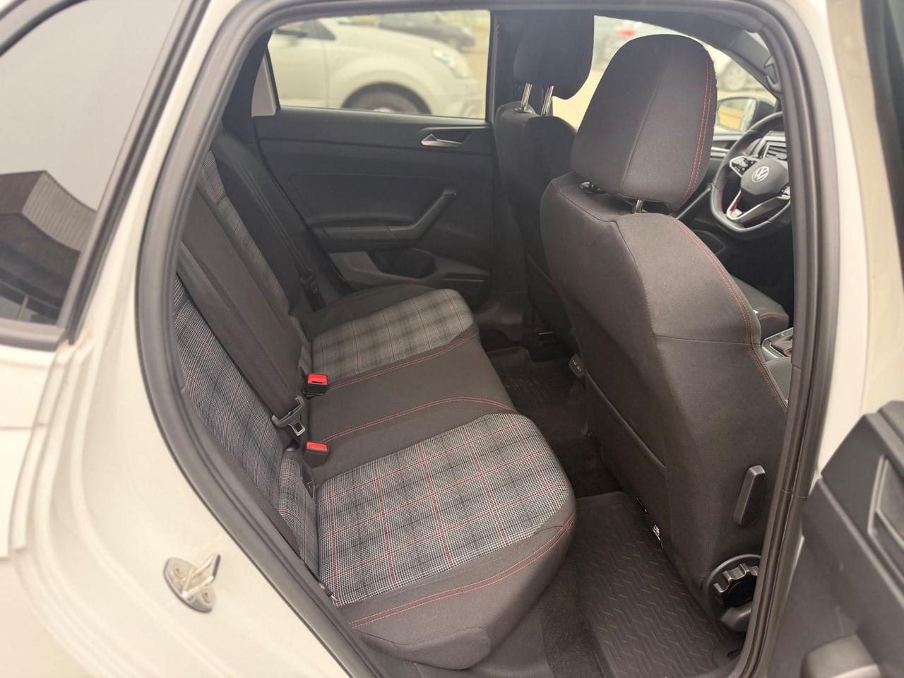 Volkswagen Polo GTI 2.0 TSI GTI #7914