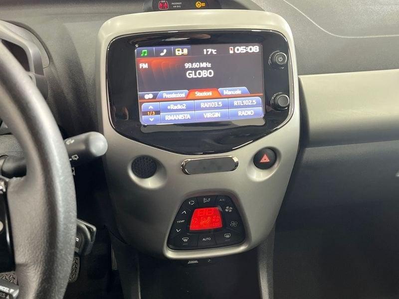 Toyota Aygo Aygo 5p 1.0 x-play my15