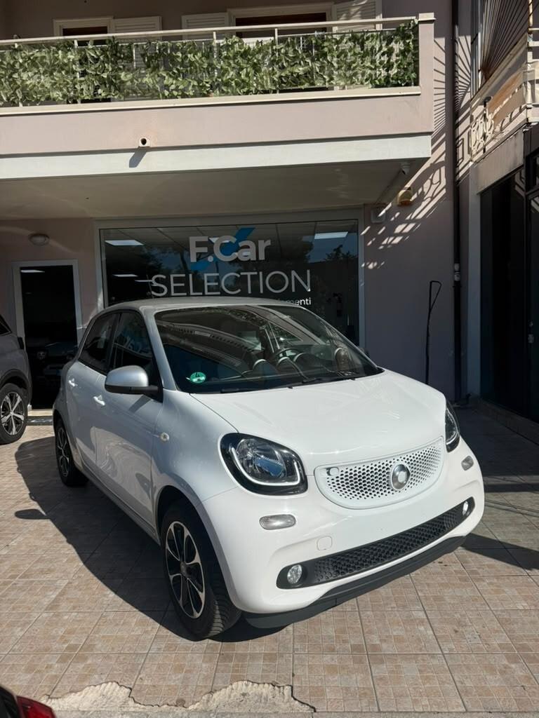 Smart ForFour 70 1.0 Passion NEOPATENTATI NAVIGATORE