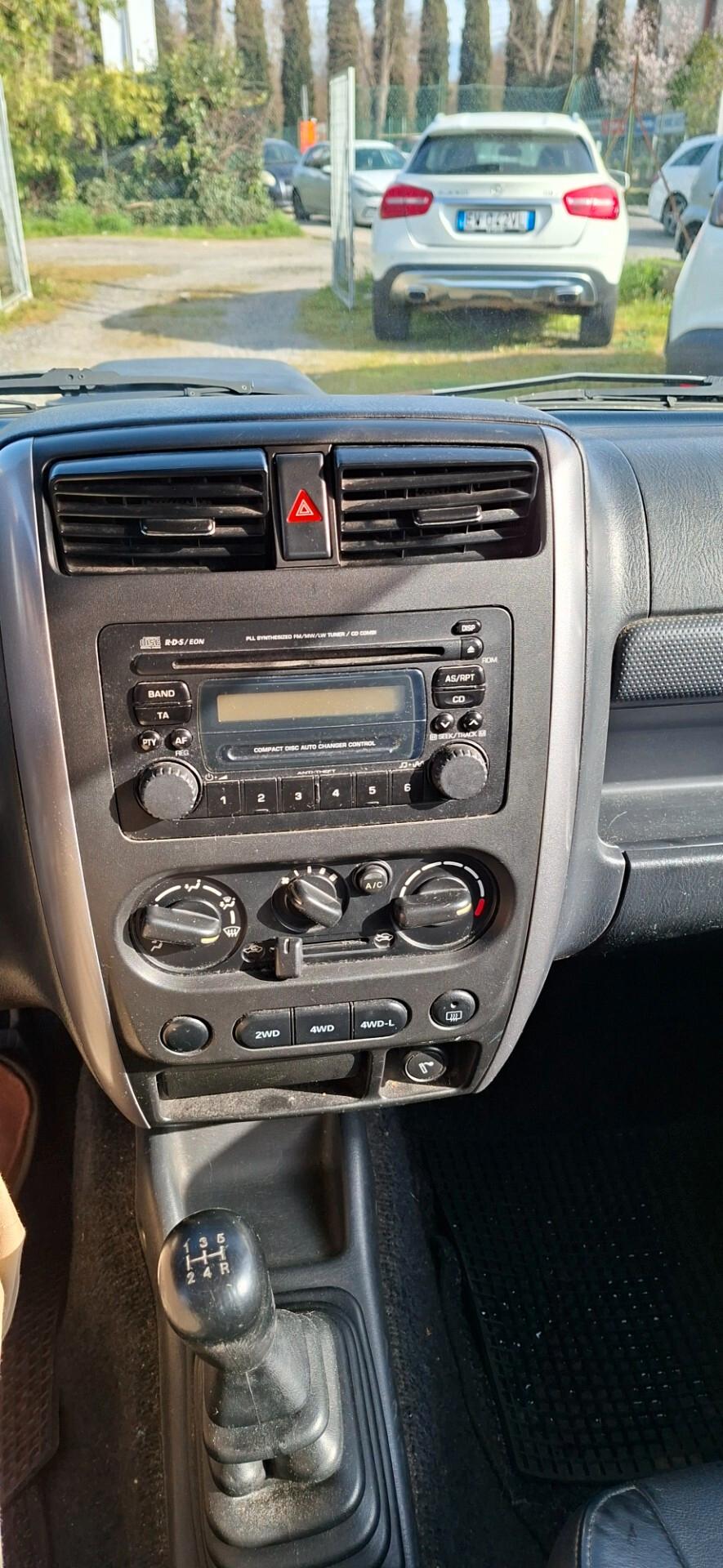 Suzuki Jimny 1.5 DDiS 4WD JLX-GANCIO TRAINO+CARRELLO