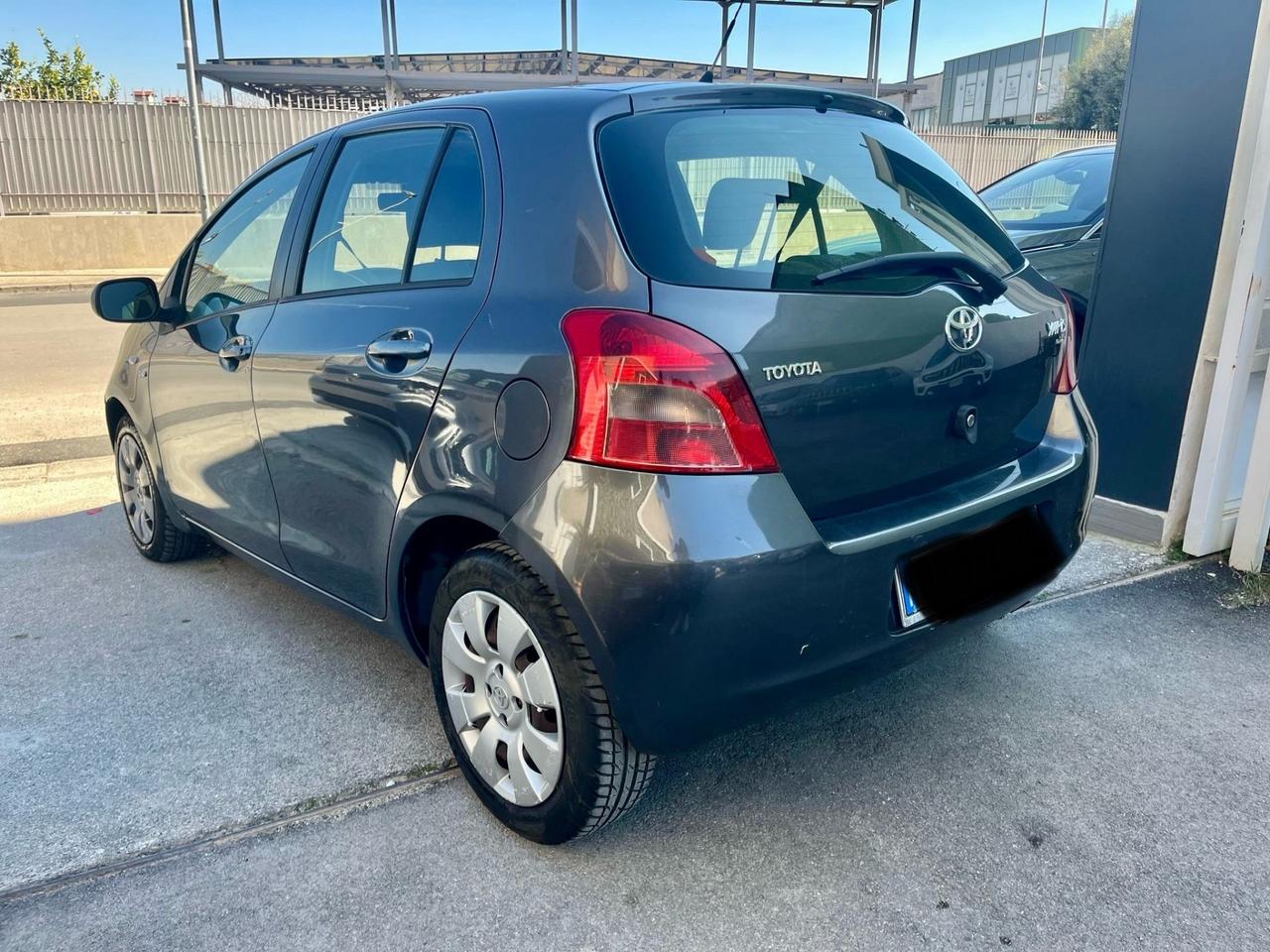 Toyota Yaris 1.4 D-4D 5 porte Sol