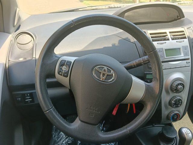 TOYOTA Yaris 1.3 5 porte Sol *uniproprietario* km 79000!!