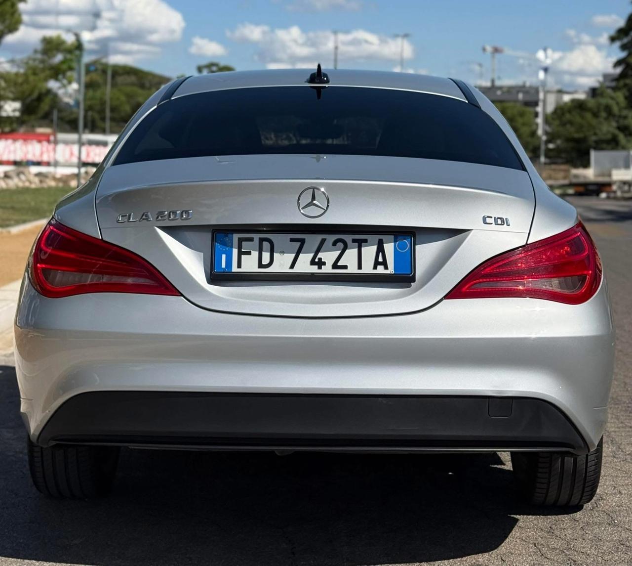 Mercedes Cla 200d Sport 136CV TELECAM/BIXENO