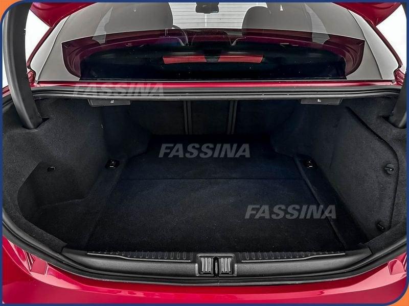 Alfa Romeo Giulia Giulia 2.0 t Competizione Q4 280cv auto