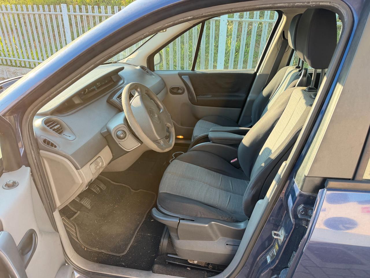 Renault Scenic Scénic 1.9 dCi Confort Dynamique
