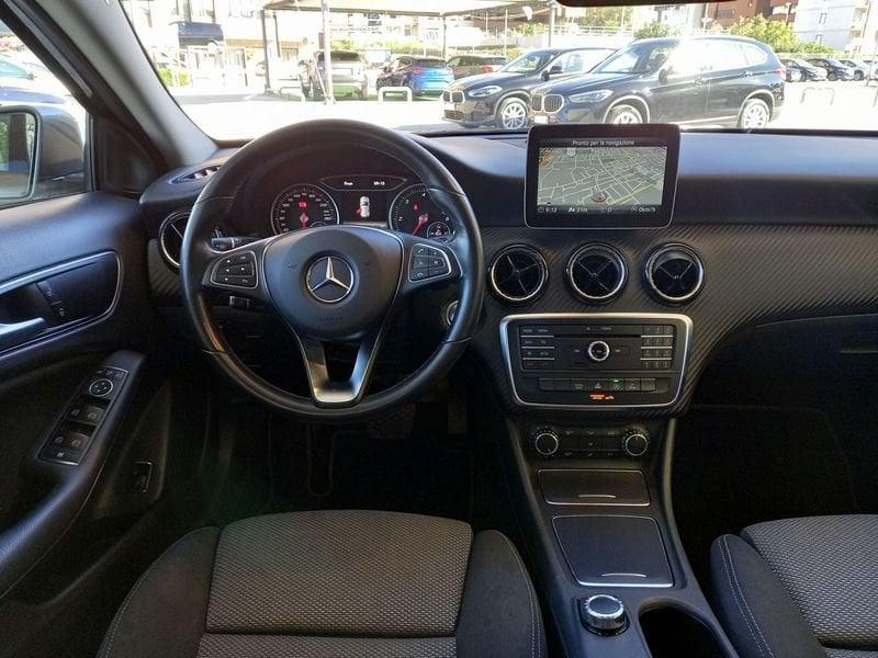 Mercedes-Benz GLA 200 d 136 CV Automatica NAVI LED Business Extra