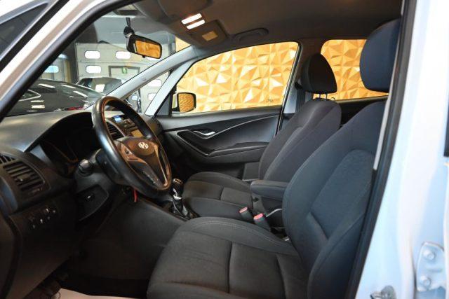 HYUNDAI iX20 1.6 CRDI 115CV COMFORT 6M PDC MP3 16"AUX TEL FULL!