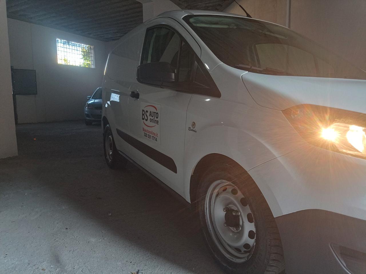 Ford Transit Courier 1.5 TDCi 75CV Van Entry