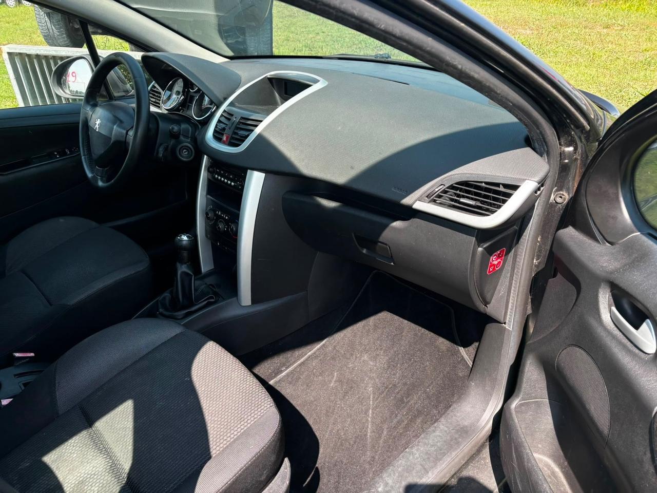 Peugeot 207 1.4 HDi 70CV 5p. Energie IDONEA PER NEOPATENTATI PERMUTABILE