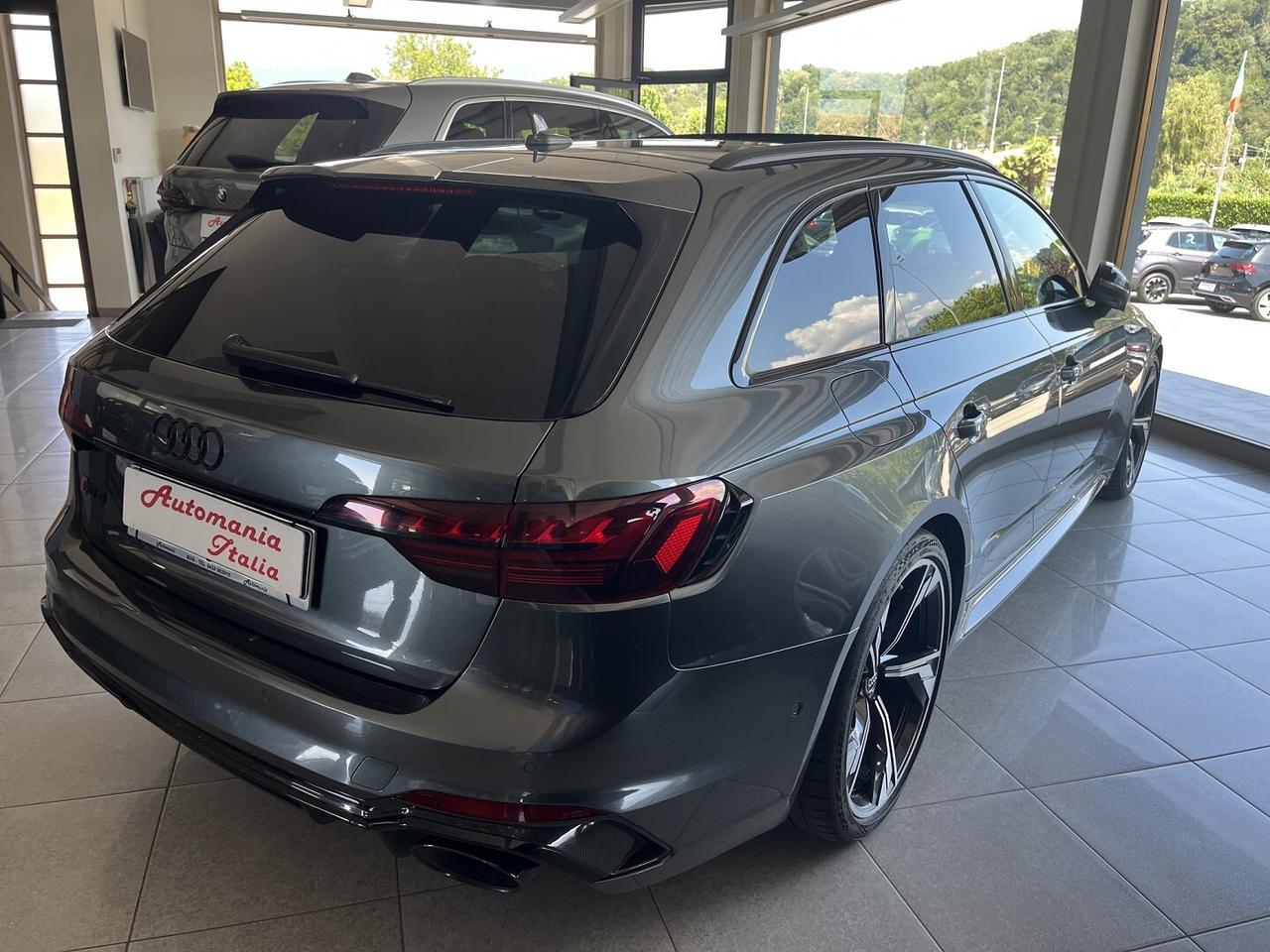 AUDI RS4 2900 TFSI 450 CV Tiptronic