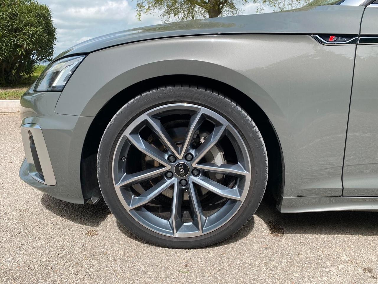 Audi A5 Cabrio 40 TDI quattro S tronic S line edition