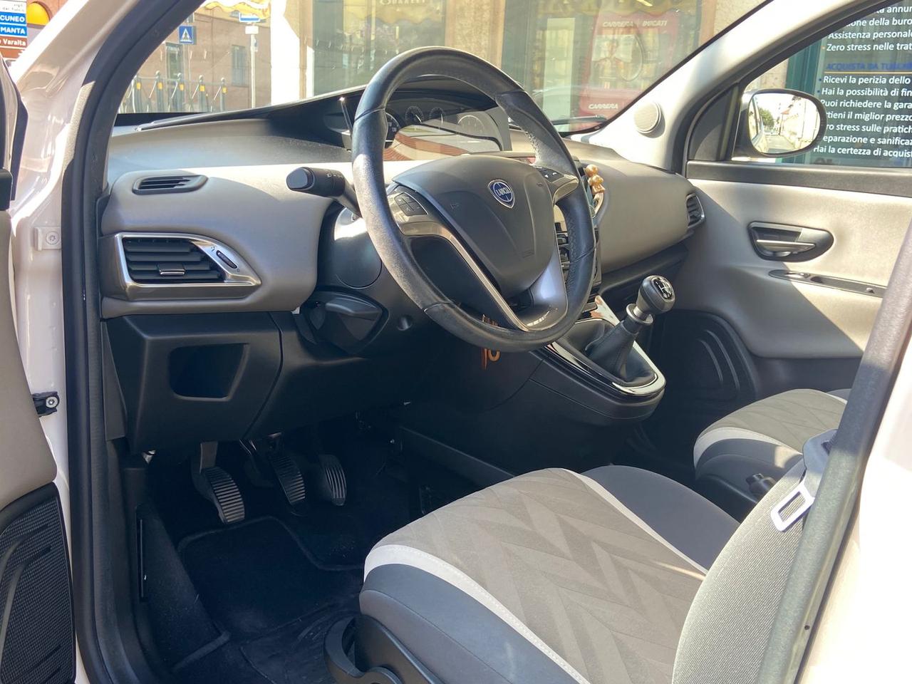 Lancia Ypsilon 1.2 Gold