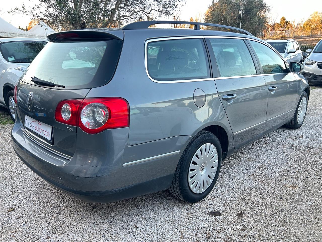 VW Passat 1.9 TDI *110000KM* UNIPRO VARIANT