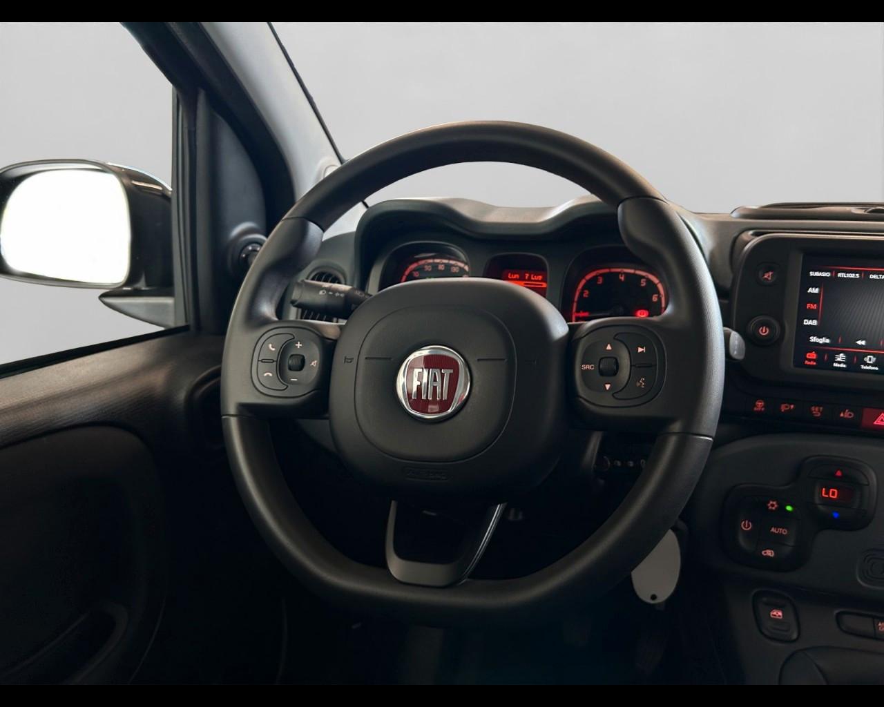 FIAT Panda III 2021 Cross - Panda 1.0 firefly hybrid City Cross s&s 70cv 5p.ti