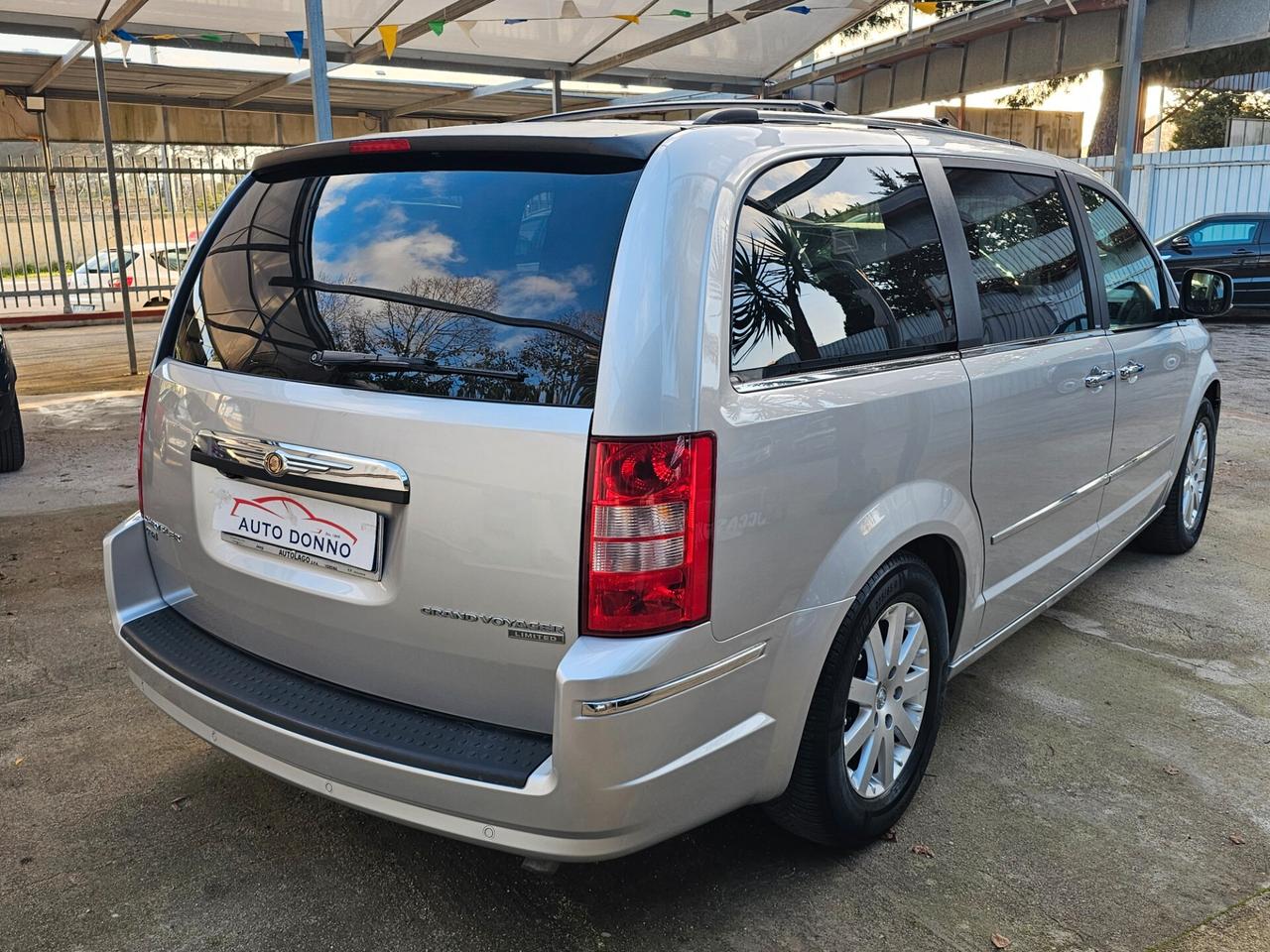 Chrysler Grand Voyager 2.8 CRD DPF Limited Stowngo