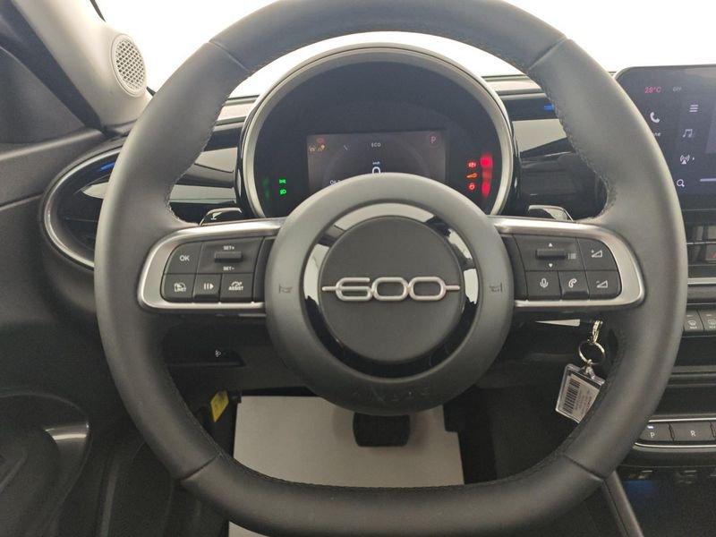 FIAT 600 Hybrid 110 CV DCT MHEV