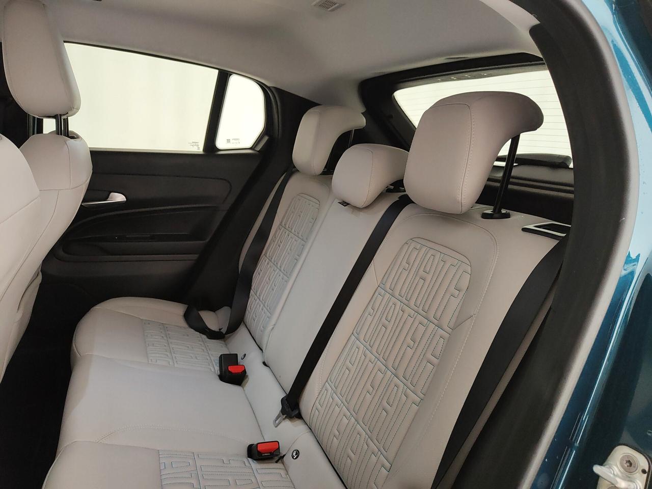 Fiat 600 Hybrid 100 CV DCT MHEV La Prima