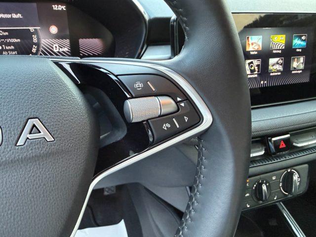 SKODA Fabia 1.0 TSI Young Edition Camera SmartLink LED