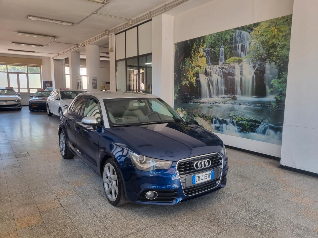 Audi A1 SPB 1.6 TDI 105 CV Ambition, PELLE, BI-XENON, NAVI