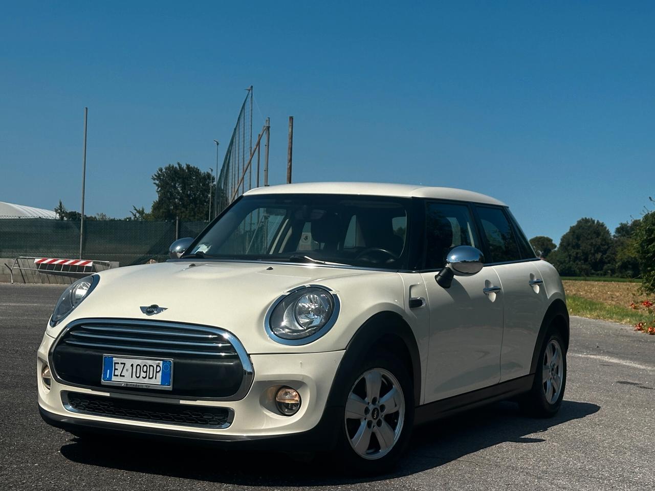 Mini 1.5 Cooper D 5 porte