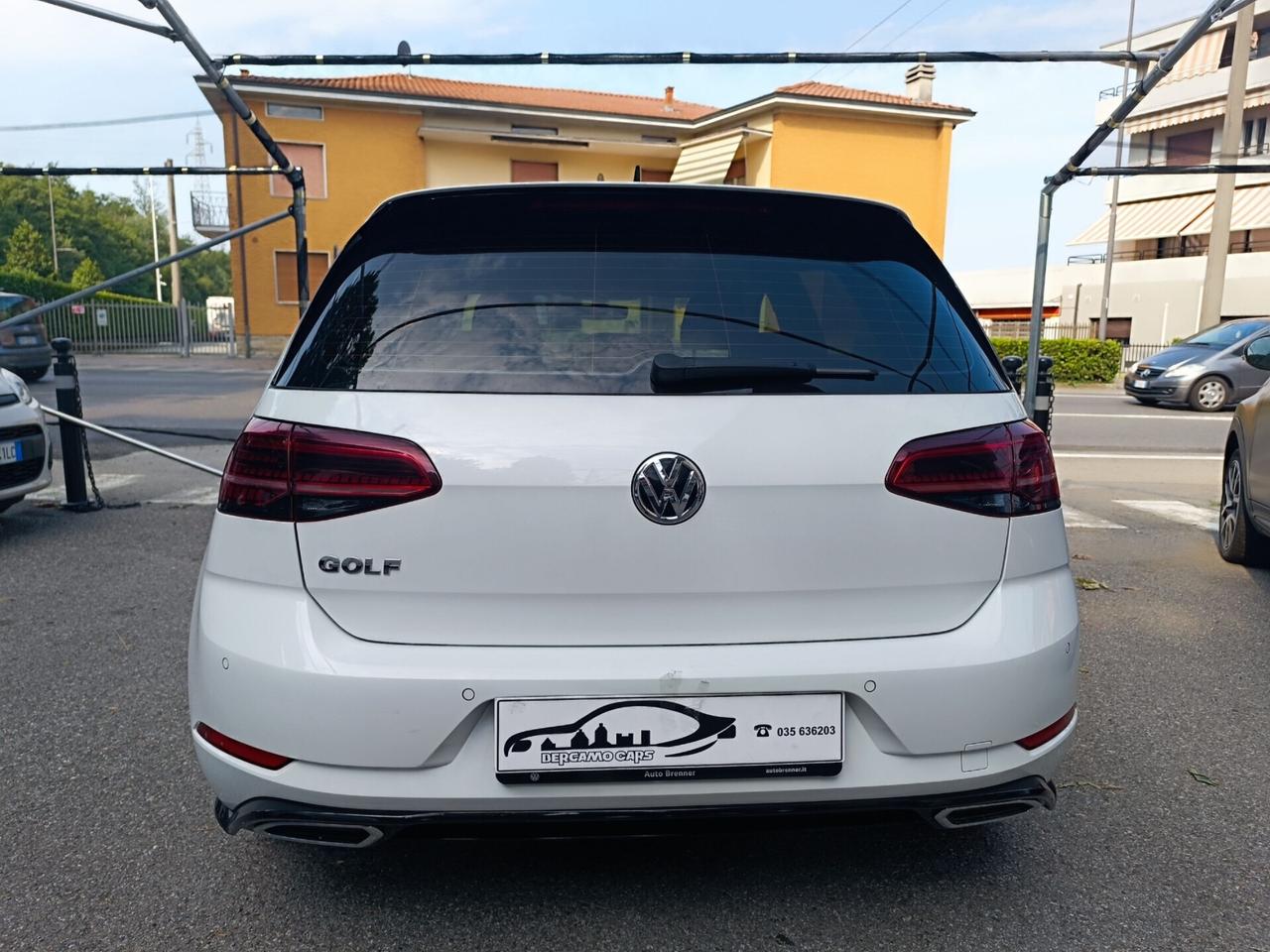 Volkswagen Golf 1.5 TSI DSG R-LINE Sport 150 CV