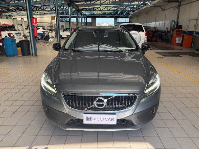 VOLVO V40 Cross Country D2 Style Plus