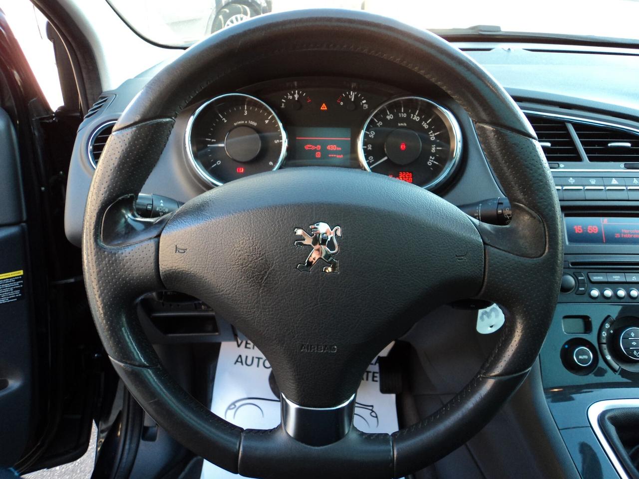 Peugeot 5008 1.6 HDi 112CV Féline