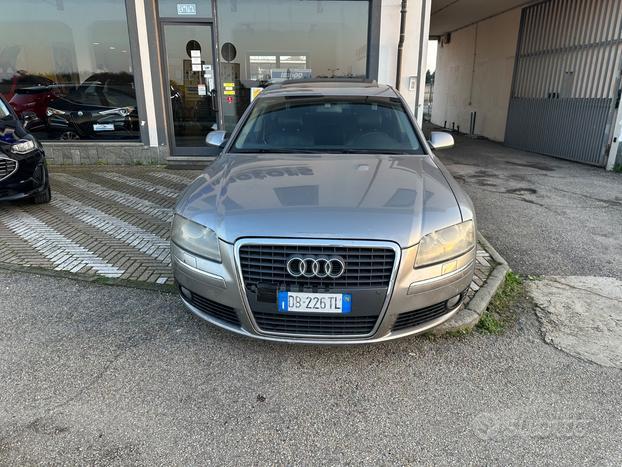 AUDI A8 2ª serie - 2006