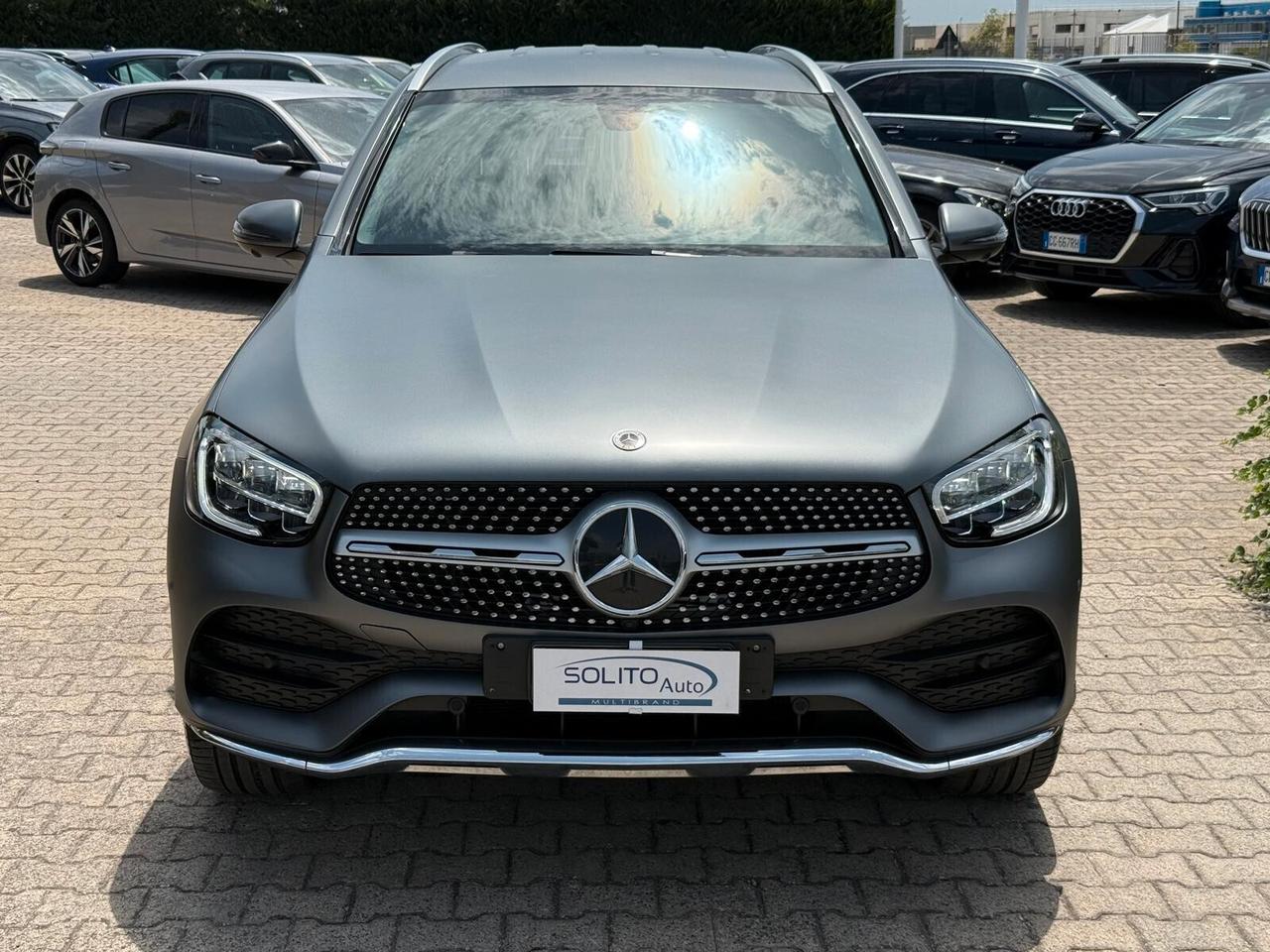 GLC 220 d 4Matic Premium Plus Opaco + Pedane