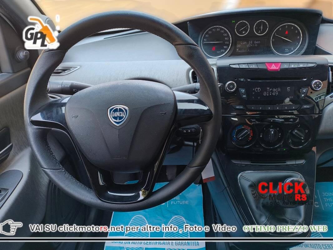 Lancia Ypsilon Ypsilon III 2013 1.2 8v Gold ecochic Gpl 69cv