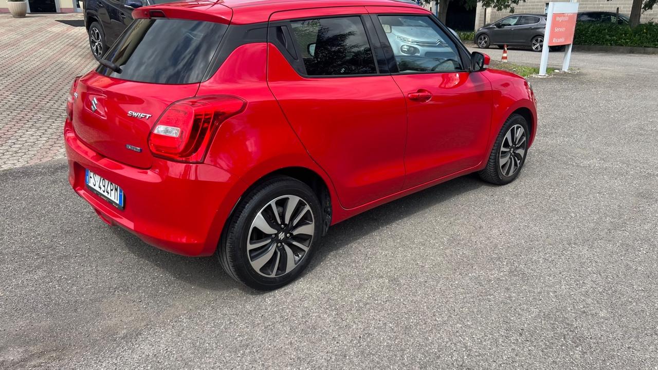 Suzuki Swift 1.2 Hybrid Top