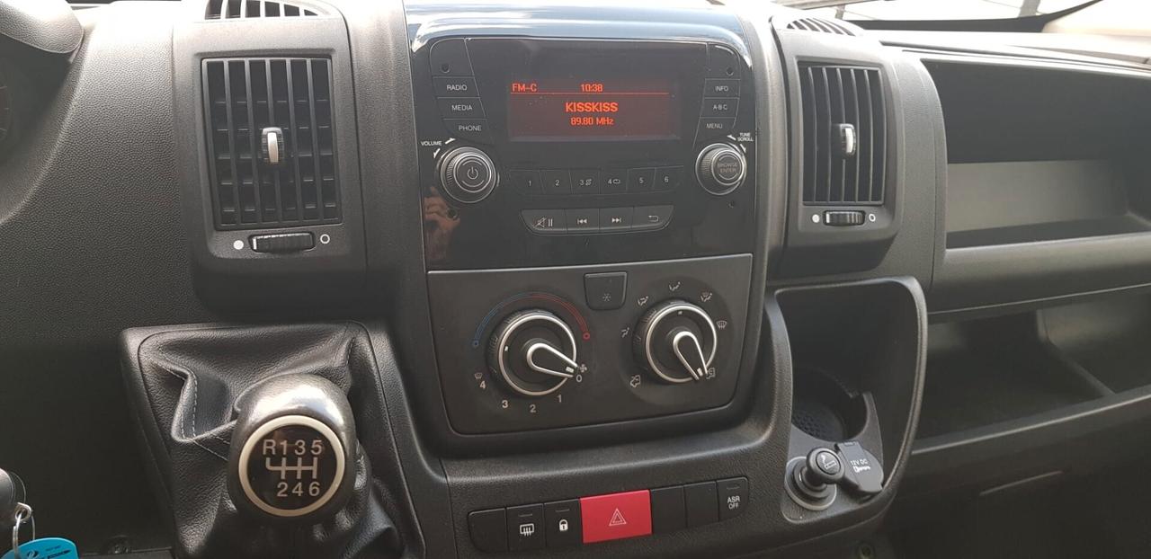 Peugeot Boxer 330 2.2 BlueHDi 120 S&S PC-TN Furgone