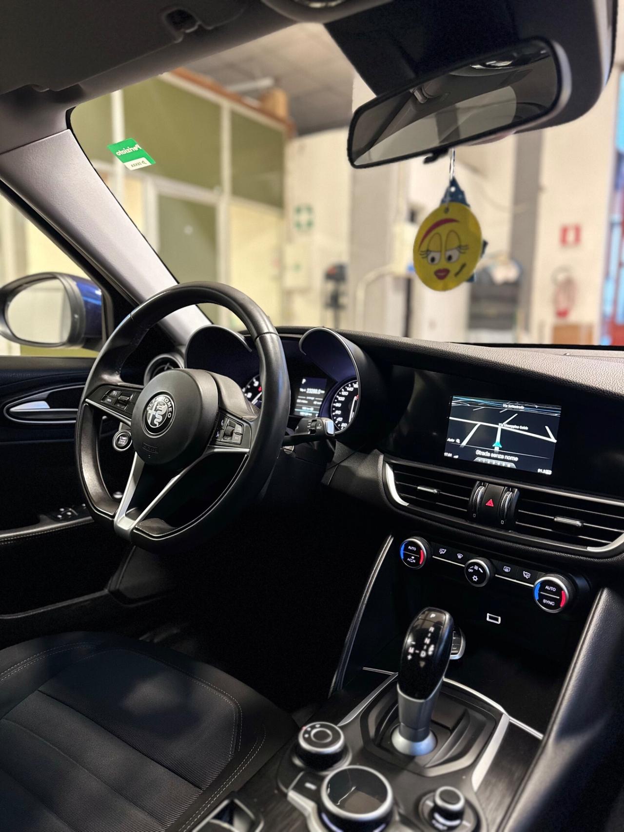 Alfa Romeo Giulia 2.2 Turbodiesel 180 CV Business Sport