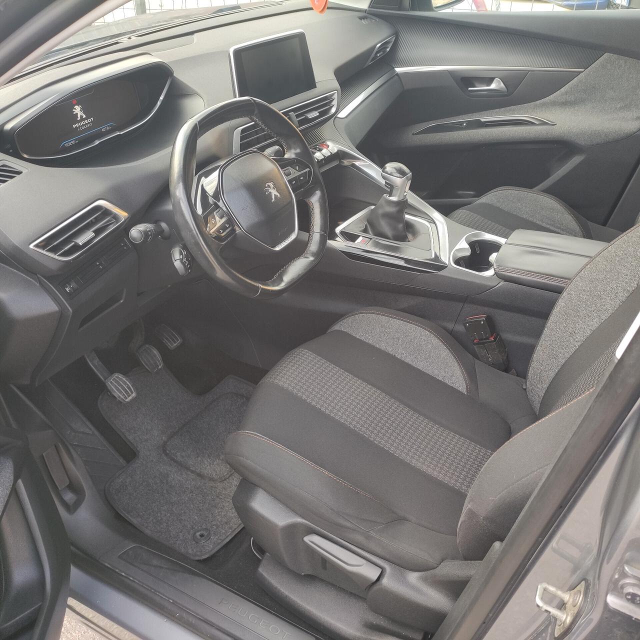 Peugeot 3008 BlueHDi 120 S&S Business