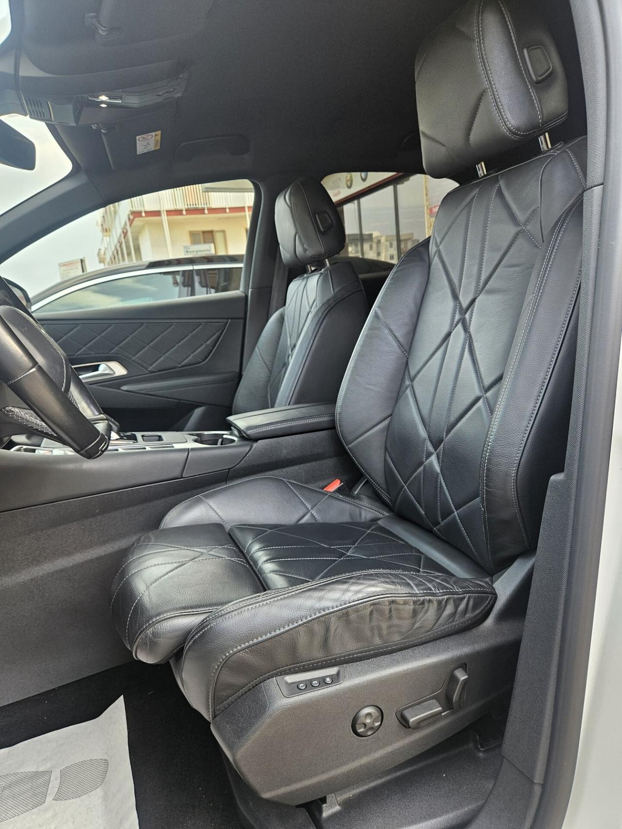 DS7 Crossback 1.5Blue-HDi 130cv RIVOLI premiumLine