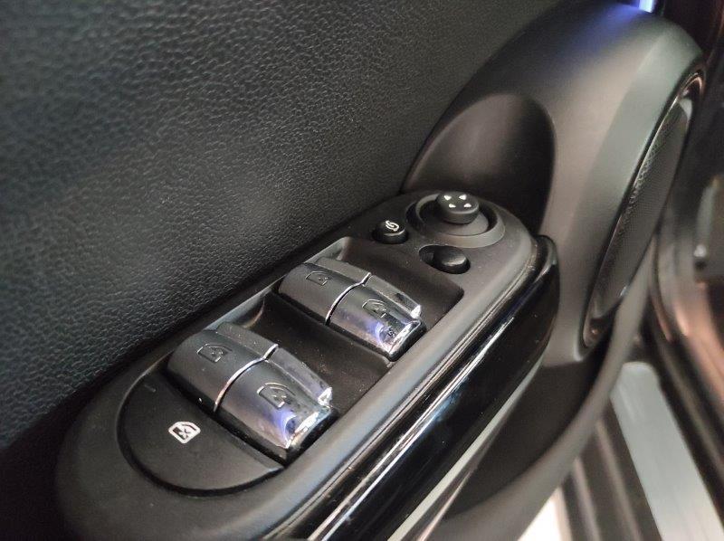 MINI Mini 5 porte (F55) - Mini 1.5 Cooper Classic 5 porte