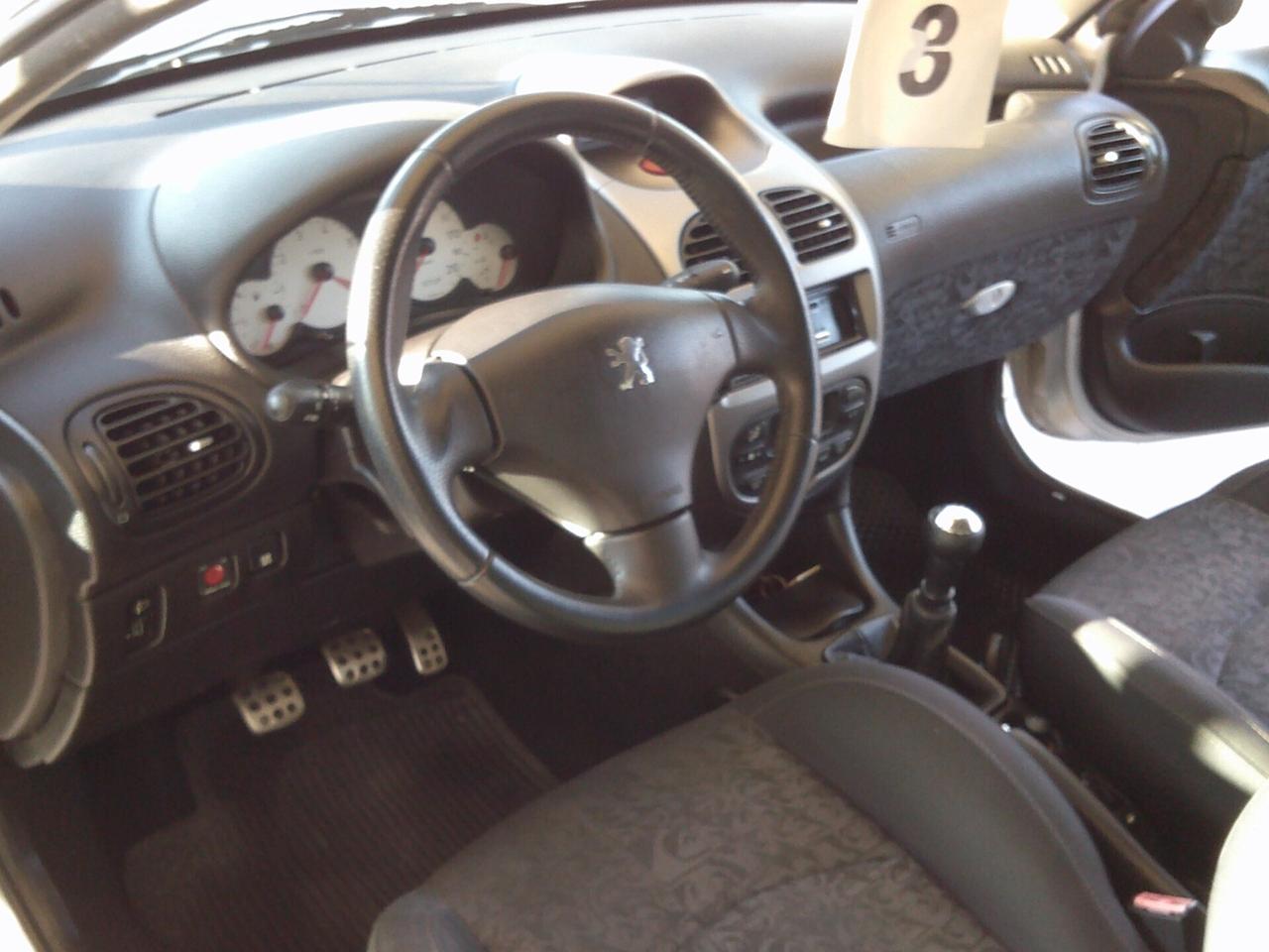 Peugeot 206 1.6 16V CC SOLO KM112000 FULL