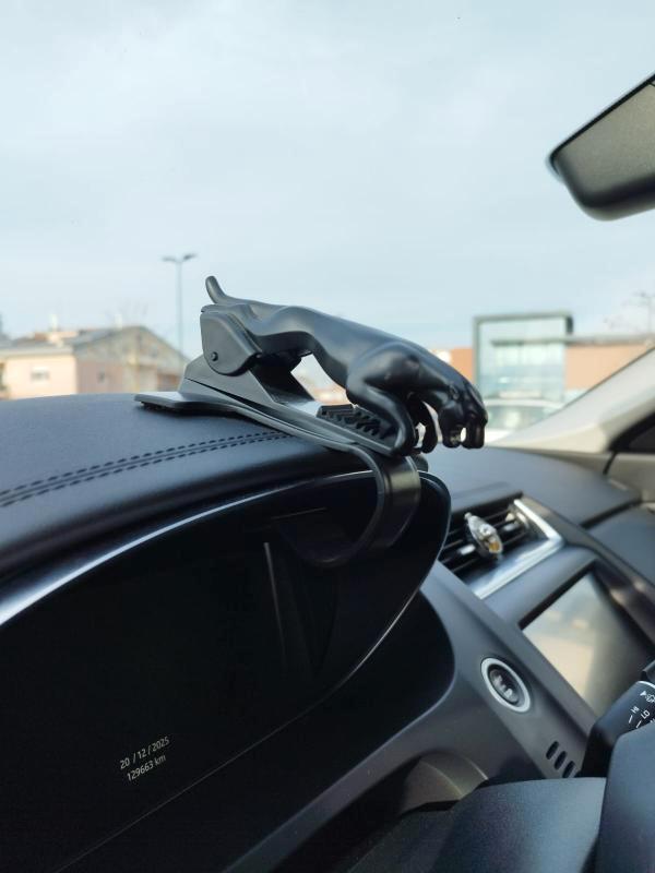 Jaguar E-Pace 2.0d i4 SE awd 150cv gancio traino