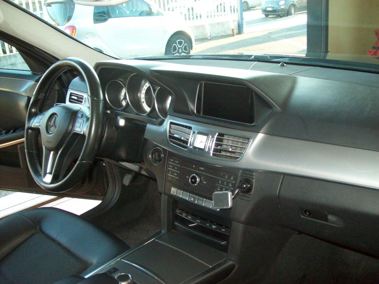 Mercedes-benz E 220 BlueTEC 4Matic Automatic Premium