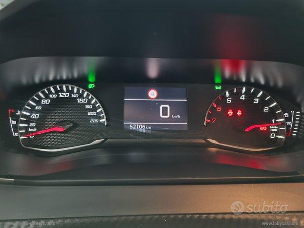 PEUGEOT 208 BlueHDi 100 S&S 5p. Allure