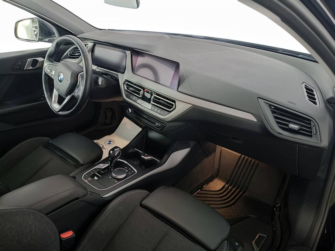 BMW Serie 1 F40 - 118i Business Advantage 140cv auto