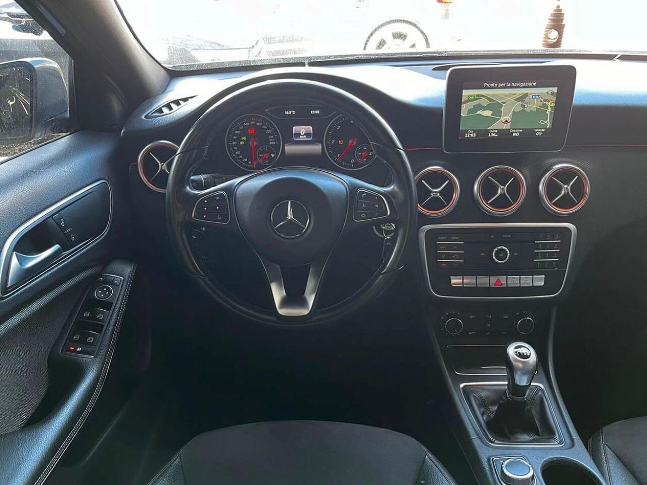 Mercedes-benz A 180 d Premium