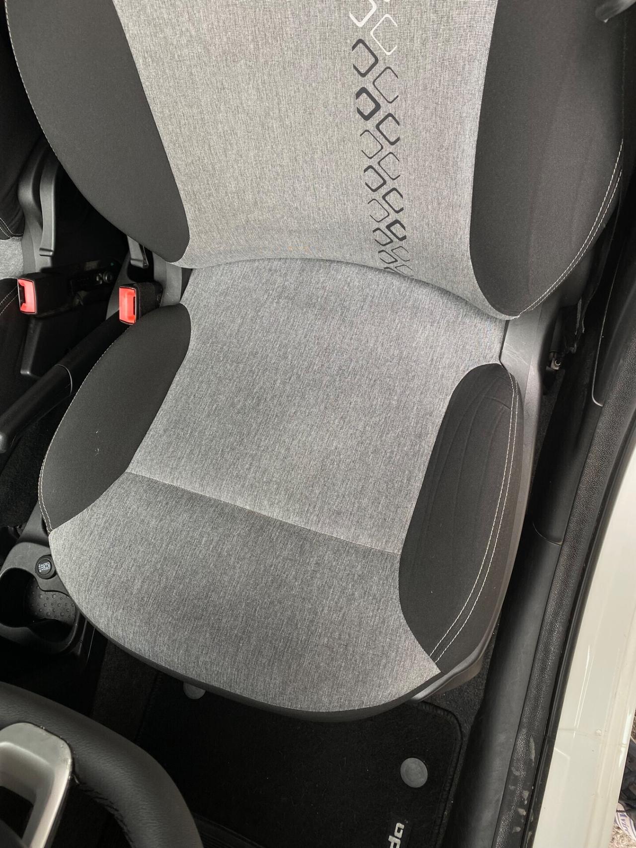 Fiat Panda 1.2 EasyPower GPL Lounge 69cv - 12/2019